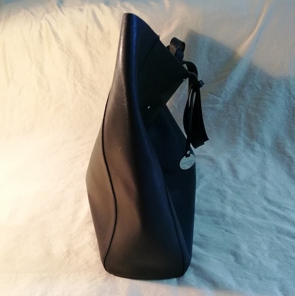 Pulicati black cross-hatched leather tote - Picture 4 of 8